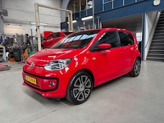 Volkswagen Up! - 1.0 60PK 5-Drs High up Airco | Fender sound | Cruise control | Lm velgen | Parkeersensoren