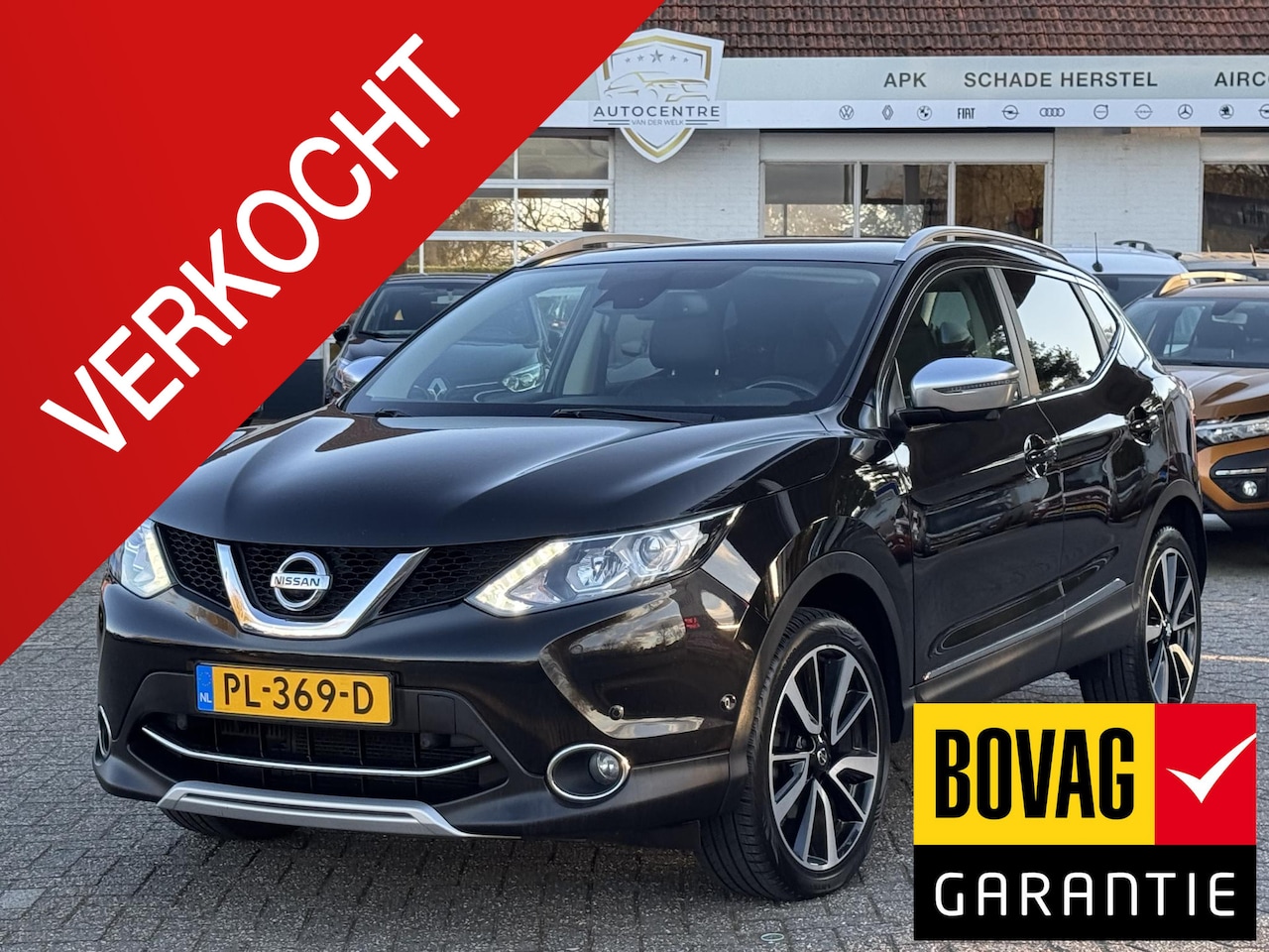 Nissan Qashqai - 1.2 Tekna PANO | NAVI | LEER | TREKHAAK | BOVAG!! - AutoWereld.nl