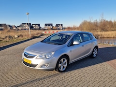 Opel Astra - 1.4 Turbo Edition