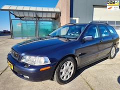 Volvo V40 - 1.8 Europa