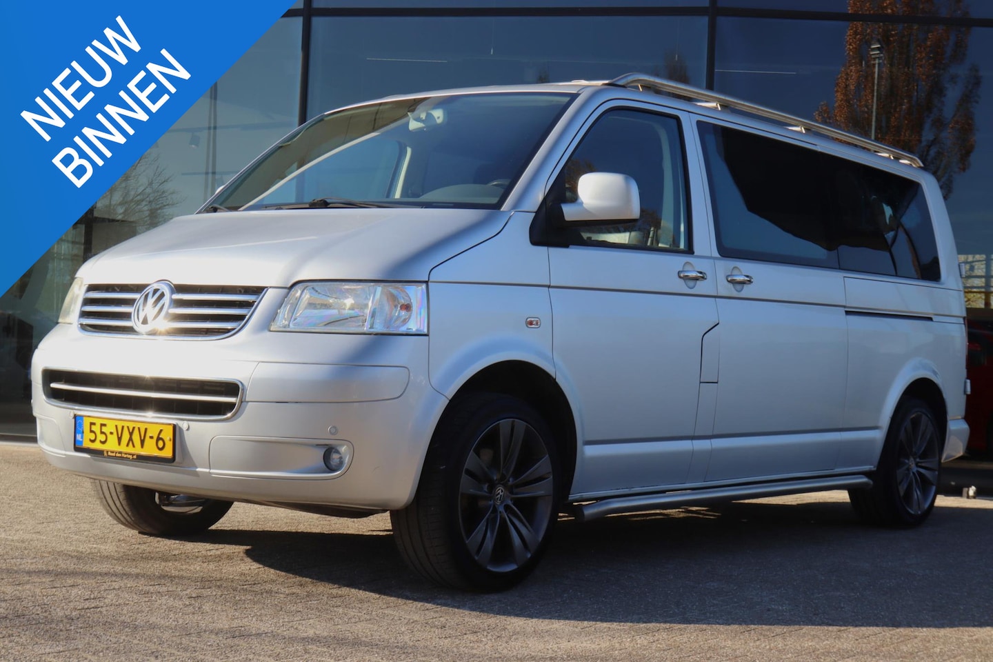 Volkswagen Transporter - 2.5 TDI 340 TRENDLINE DC AUT. *MARGE* DUBBELE SCHUIFDEUR | LEDER | CARPLAY | CRUISE | TREK - AutoWereld.nl