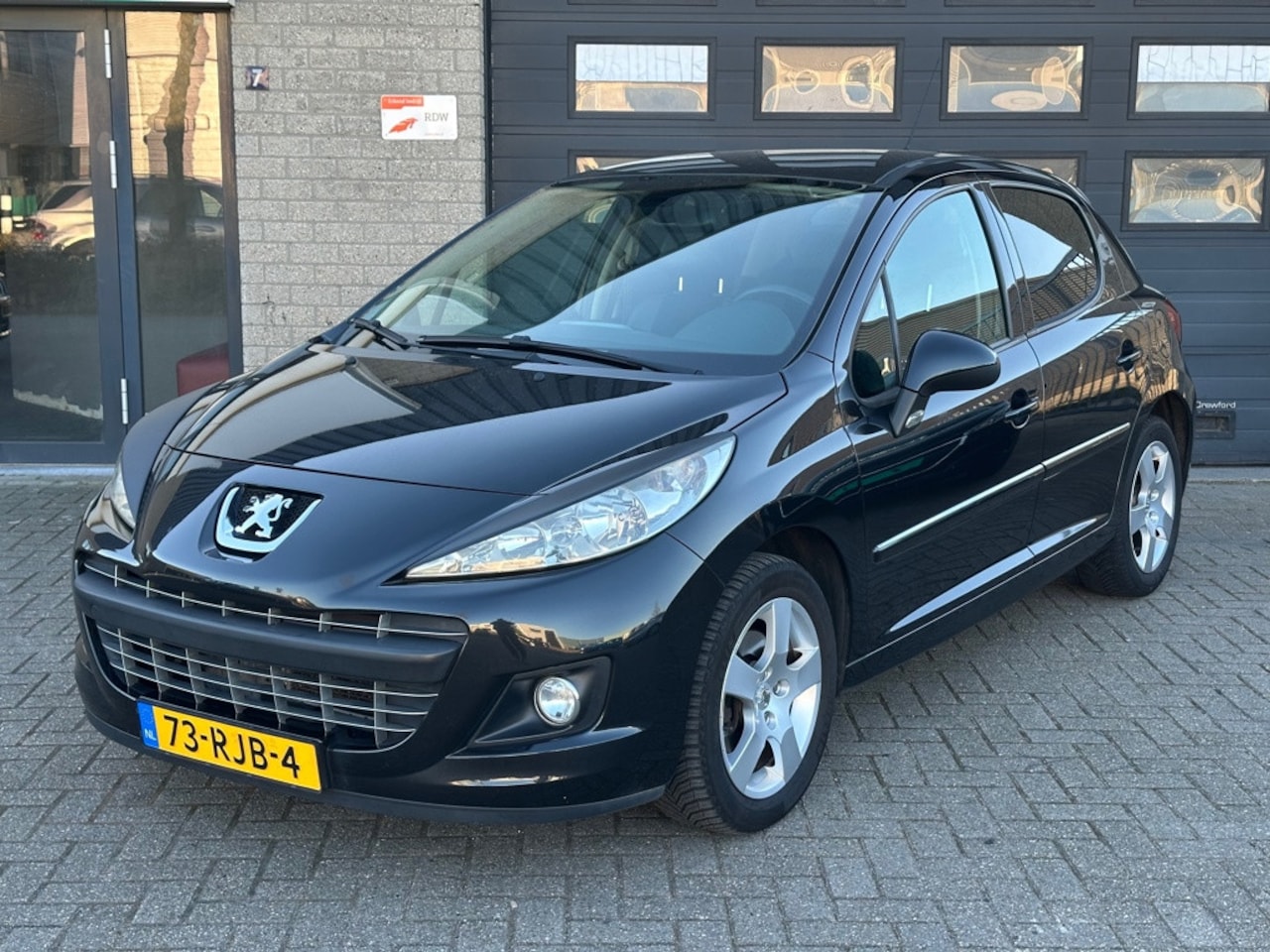 Peugeot 207 - 1.6 VTi Allure / Pano dak / Clima / PDC / Lees Advertentie - AutoWereld.nl