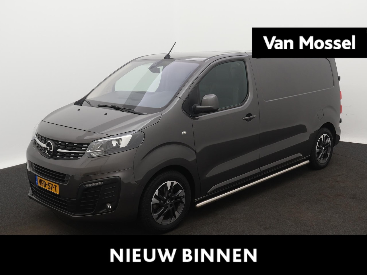 Opel Vivaro - 2.0 CDTI L2H1 Innovation 2.0 CDTI L2H1 Innovation - AutoWereld.nl