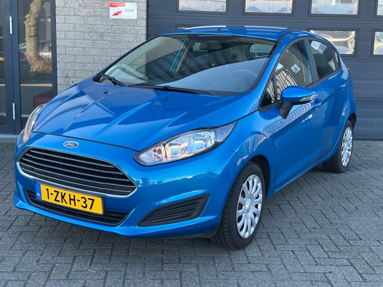 Ford Fiesta - 1.0 Style / NAP / NAVI / PDC / 1jr APK / USB / Aux - AutoWereld.nl