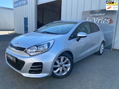 Kia Rio - 1.2 CVVT ExecutiveLine / Navi / Cruise / Clima / Camera / Stoel-Stuurverw. / PDC