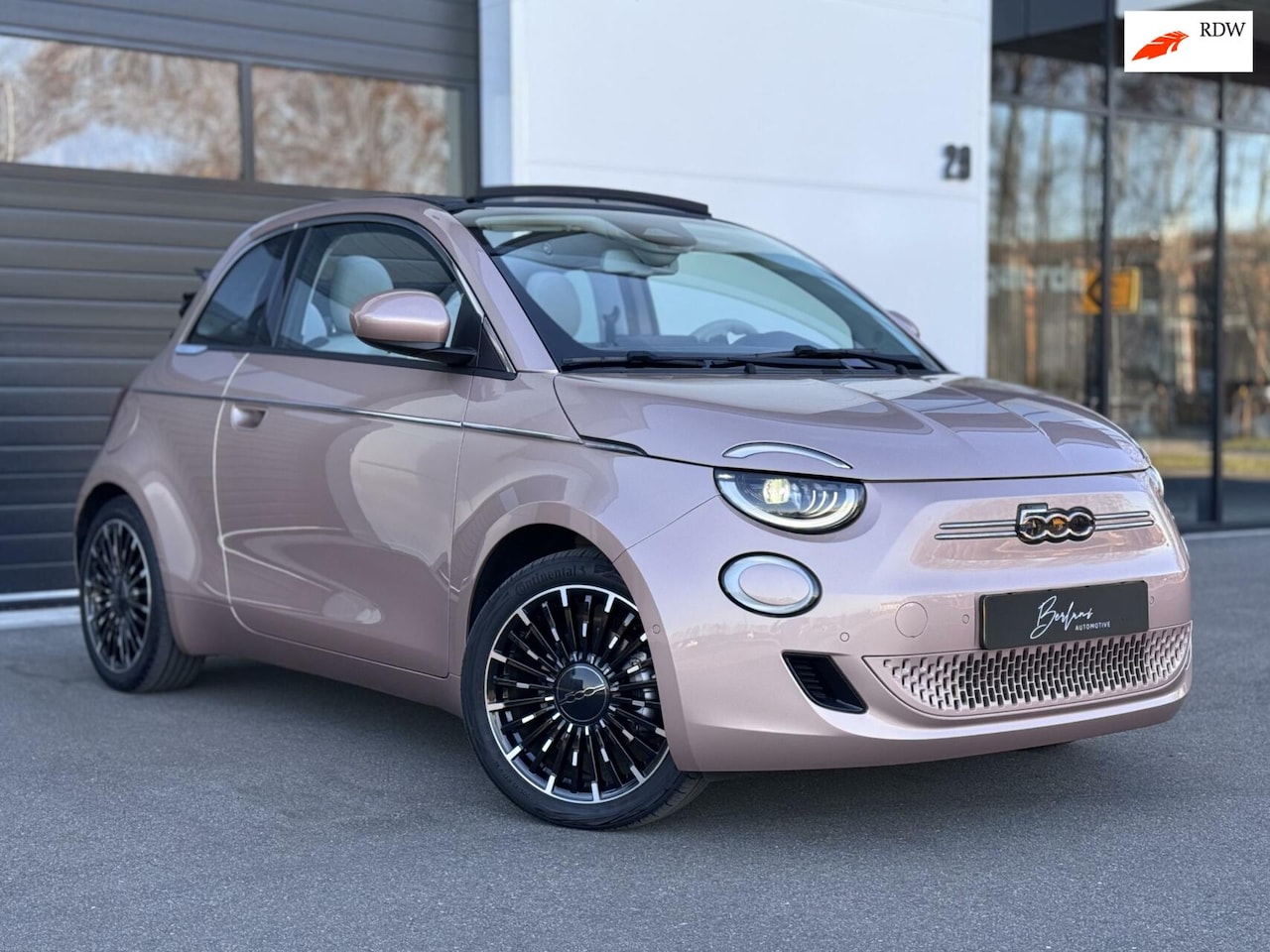 Fiat 500 C - La Prima 42 kWh Alle opties! Nieuwstaat | Cabrio - AutoWereld.nl