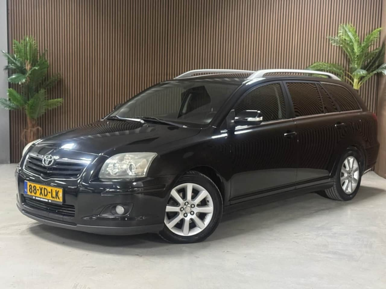 Toyota Avensis Wagon - 1.8 VVTi Luna 1.8 VVTi Luna - AutoWereld.nl