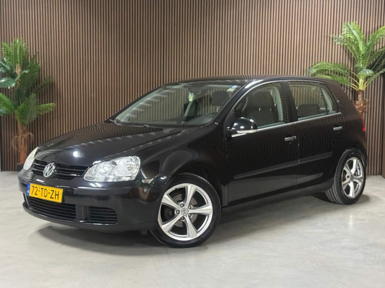 Volkswagen Golf - 1.6 FSI Optive 1.6 FSI Optive - AutoWereld.nl