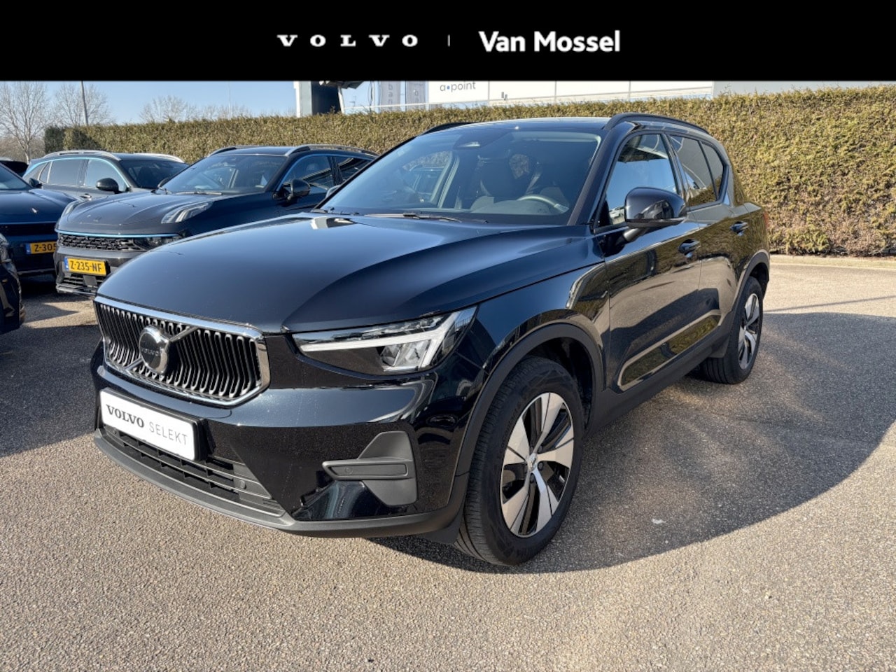 Volvo XC40 - 2.0 B3 Mild Hybrid Aut. Essential Park Assist voor - AutoWereld.nl