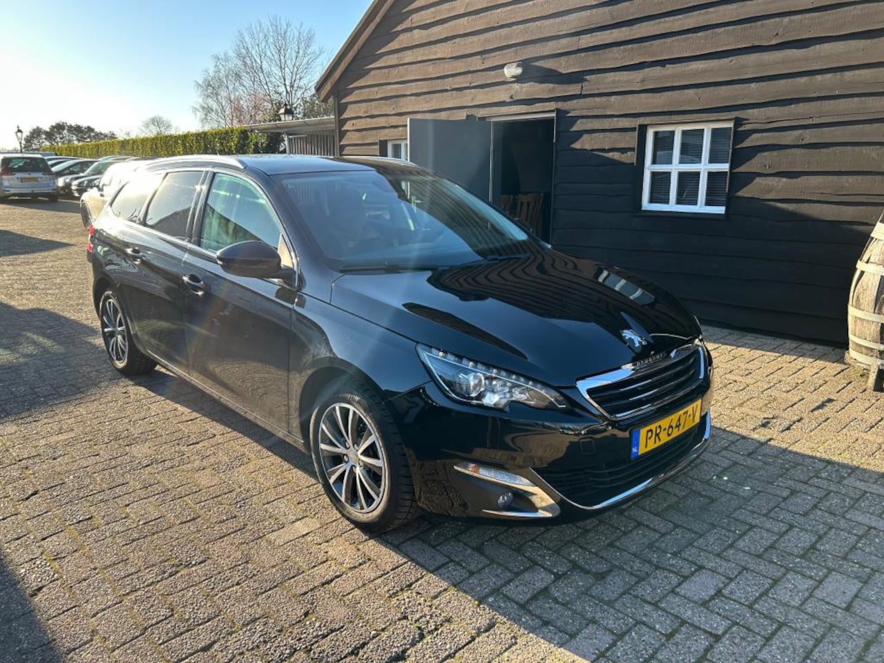 Peugeot 308 SW - 1.2 PureTech Allure 1.2 PureTech Allure - AutoWereld.nl