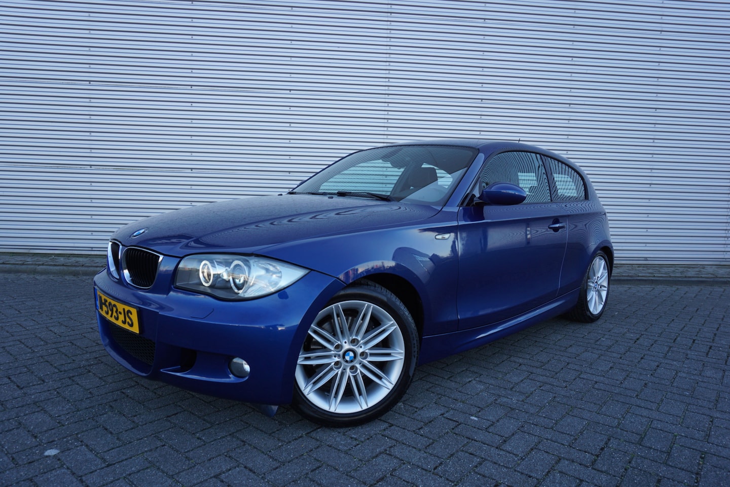 BMW 1-serie - 120i Airco / Elektr. ramen / Parkeers. / Lm velgen - AutoWereld.nl