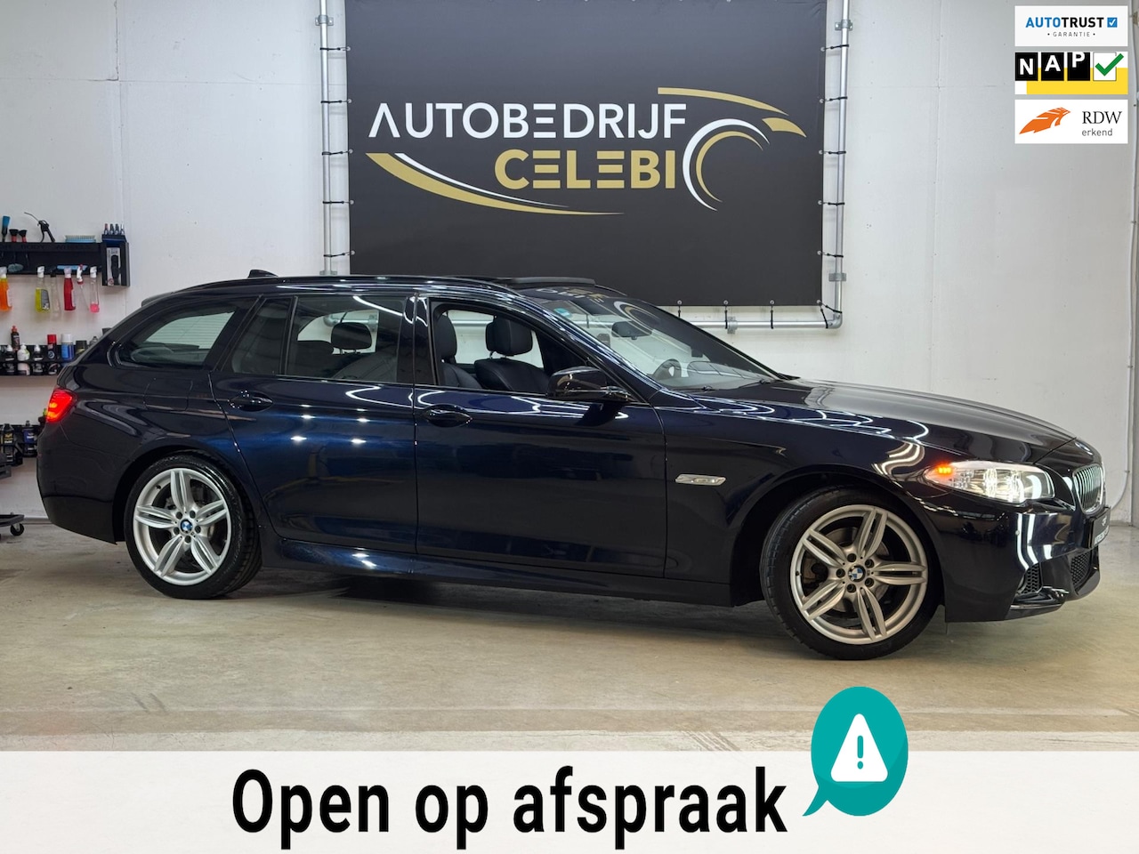 BMW 5-serie Touring - 520i 2013 BLAUW M-PAKKET | FULL OPTION - AutoWereld.nl