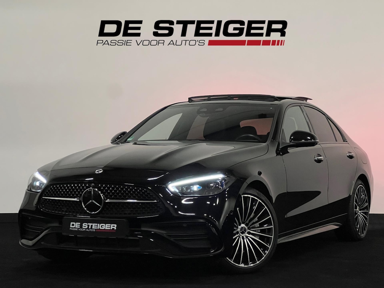 Mercedes-Benz C-klasse - 300 e AMG Line Pano Digital Sfeer 360 Memory - AutoWereld.nl