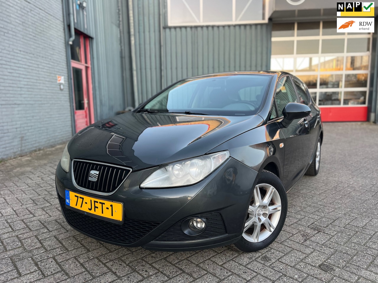 Seat Ibiza - 1.6 Stylance NL-Auto / NAP / Automaat / Airco / APK - AutoWereld.nl