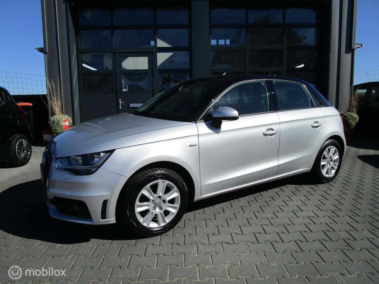 Audi A1 Sportback - 1.2 TFSI S Line 5drs Airco Trekhaak 93dkm! - AutoWereld.nl