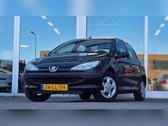 Peugeot 206 - 1.4i X-line Airco 5-drs APK 03-03-2026 Trekhaak garantie