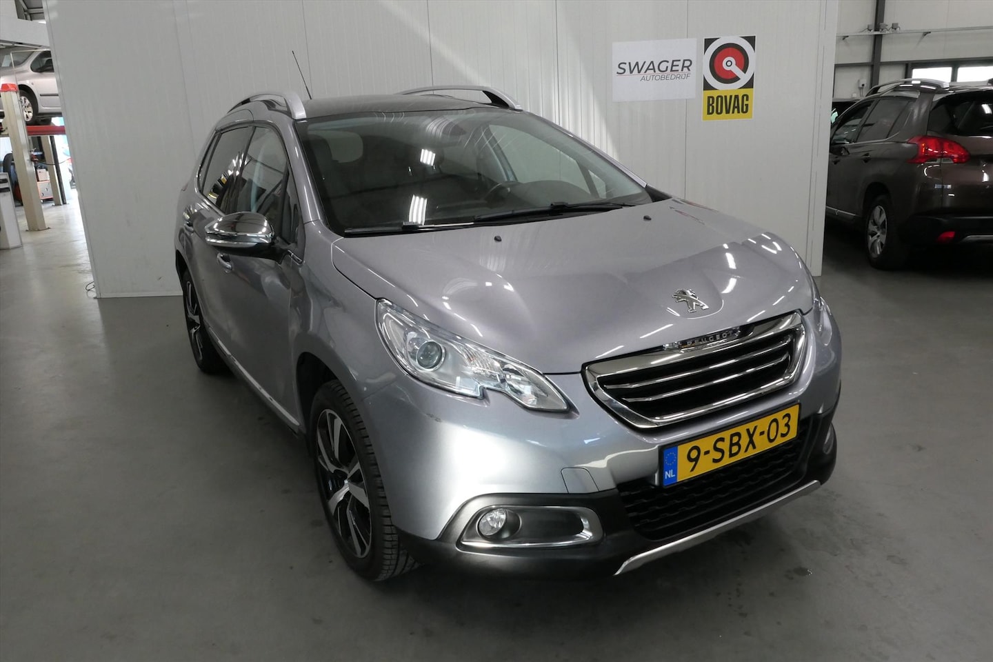 Peugeot 2008 - 1.6 VTi Féline 1.6 VTi 120pk Feline (1ste eigenaars&Dealeronderhouden) - AutoWereld.nl