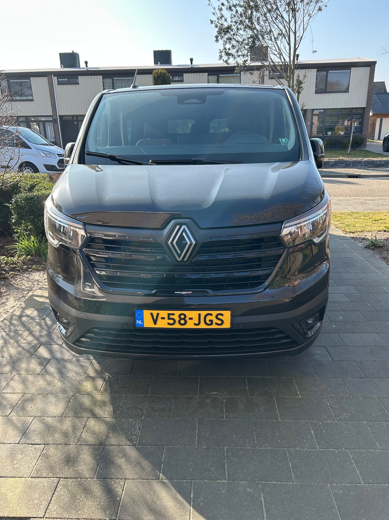 Renault Trafic - 2.0 Blue dCi EDC 170 T29 L2H1 Extra DC Anniversary 125 Edition - AutoWereld.nl