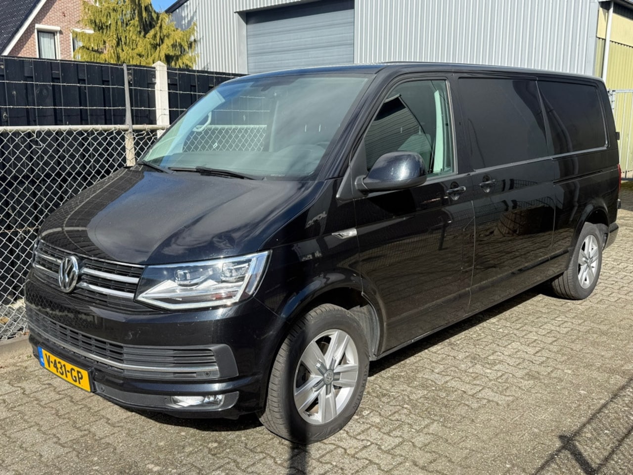 Volkswagen Transporter - 2.0 TDI L2H1 Highline dsg-led-2x schuifdeur - AutoWereld.nl