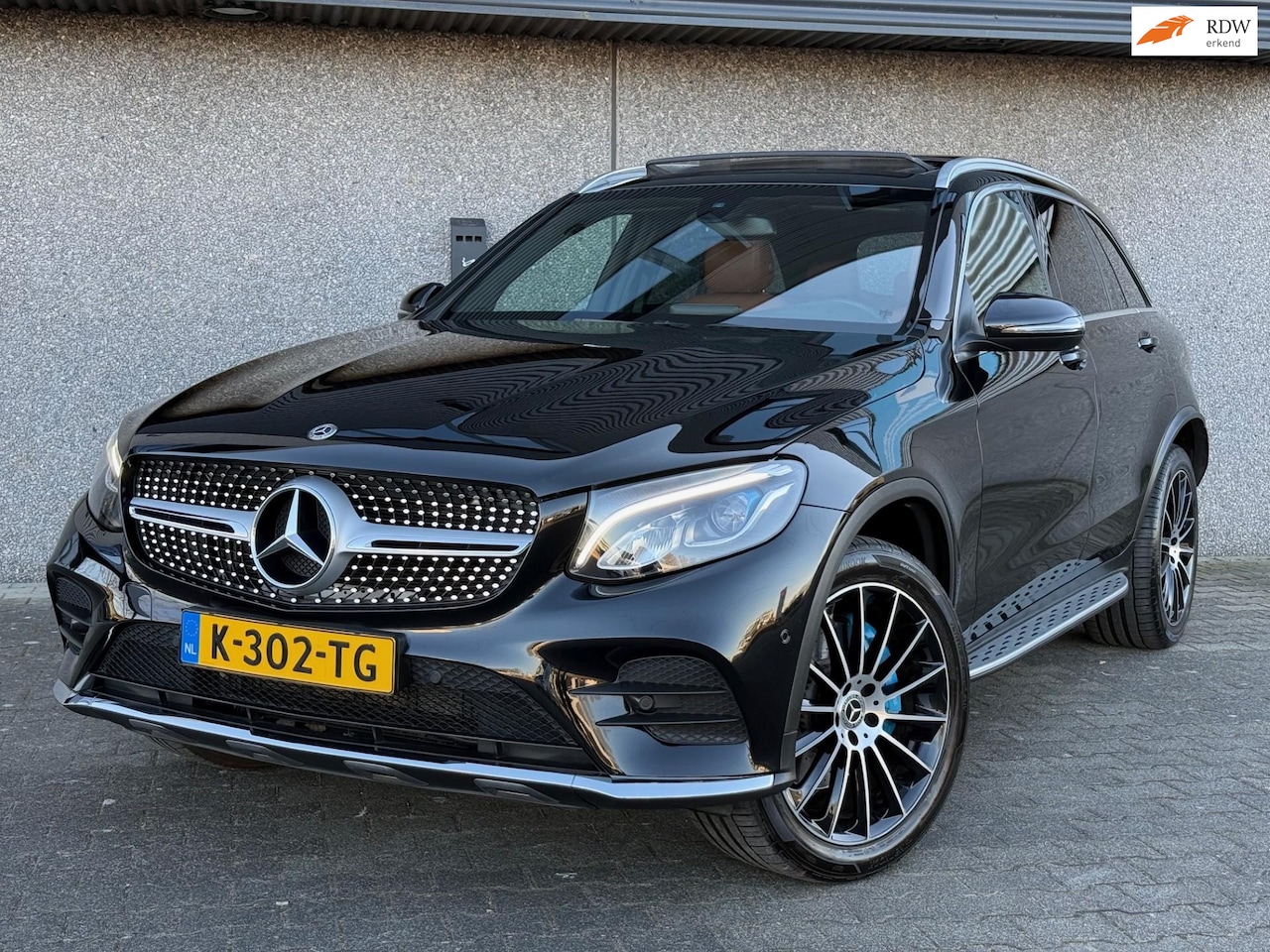 Mercedes-Benz GLC-klasse - 350e 4MATIC AMG Pano Leder - AutoWereld.nl