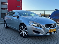 Volvo V60 - 2.4 D6 AWD Plug-In Hybrid Summum|5 CIL|FULL-OPTIONS|GOED-ONDERHOUDEN