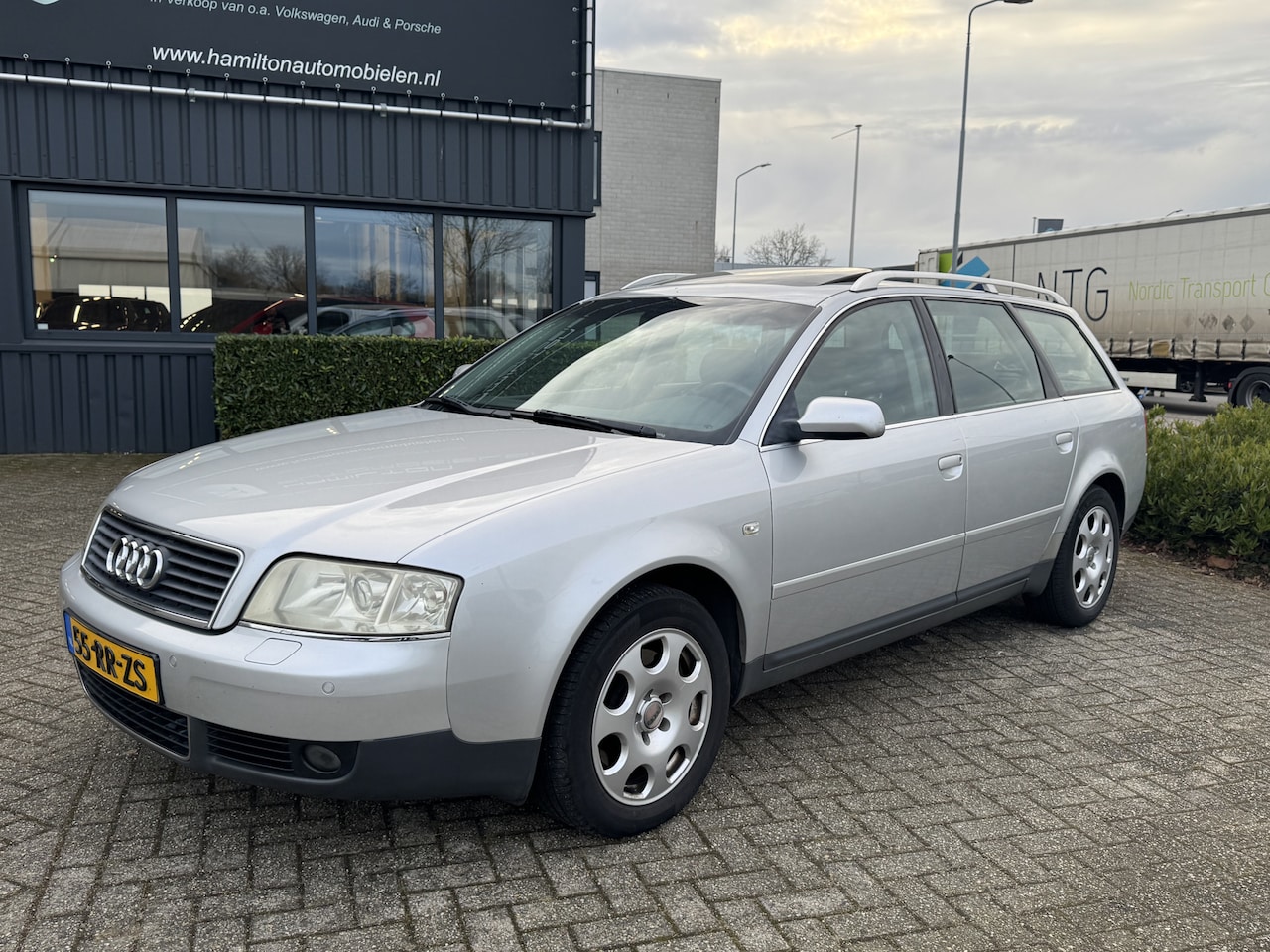 Audi A6 Avant - 2.4 V6 170pk Aut. Exclusive Xenon Schuifdak Leder 167dkm!! - AutoWereld.nl