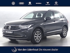 Volkswagen Tiguan - 1.4 TSI eHybrid 245pk PHEV Business / Trekhaak 1800kg / Navigatie / Stoelverwarming