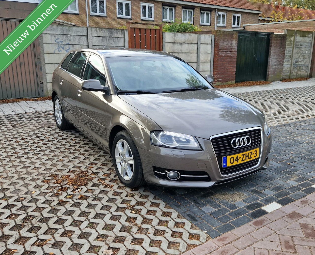 Audi A3 Sportback - 1.2 TFSI Attraction Advance 1.2 TFSI Attraction Advance - AutoWereld.nl