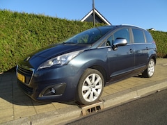 Peugeot 5008 - 1.2 -131Pk STYLE 7P-Navi-Cruise-Clima-Trkh-Pdc-Blth