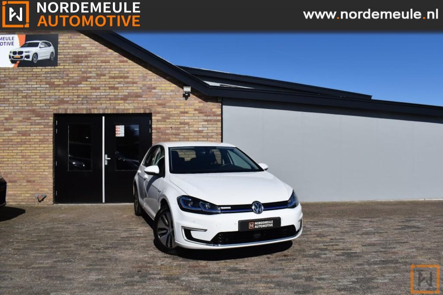 Volkswagen Golf - e-Golf E-GOLF, Xenon, Cruise, ACC, Apple Carplay - AutoWereld.nl