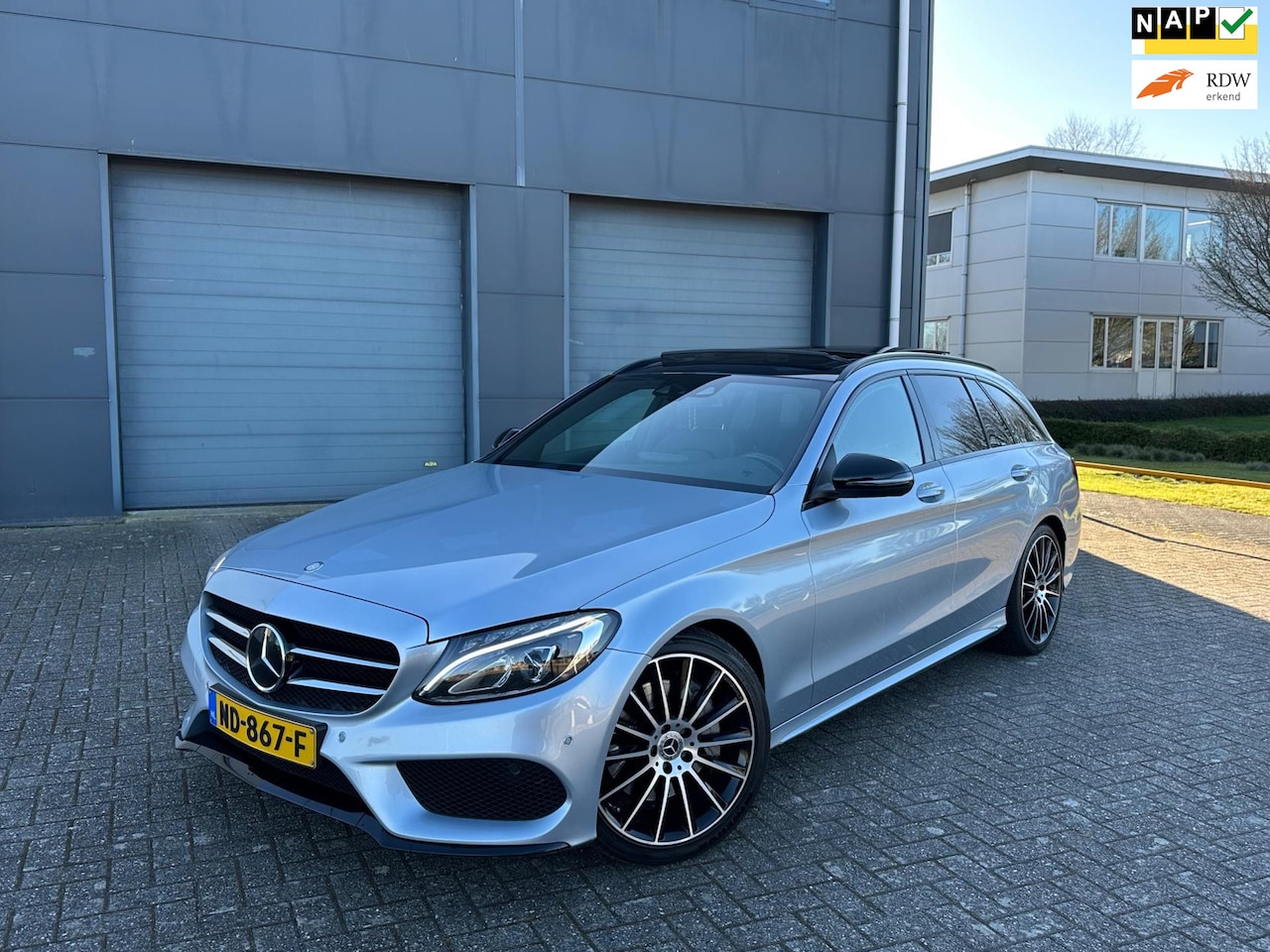 Mercedes-Benz C-klasse Estate - 300 HYBRID ///AMG 2017 Pano Dealer onderhouden - AutoWereld.nl