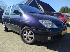 Renault Scénic - 1.6-16V Privilège