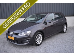 Volkswagen Golf - 1.2 TSI Lounge 5 drs | Climate Control | LM Velgen | PDC V+A | Cruise Control VERKOOP TELE