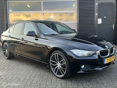 BMW 3-serie - 320i Upgrade Edition