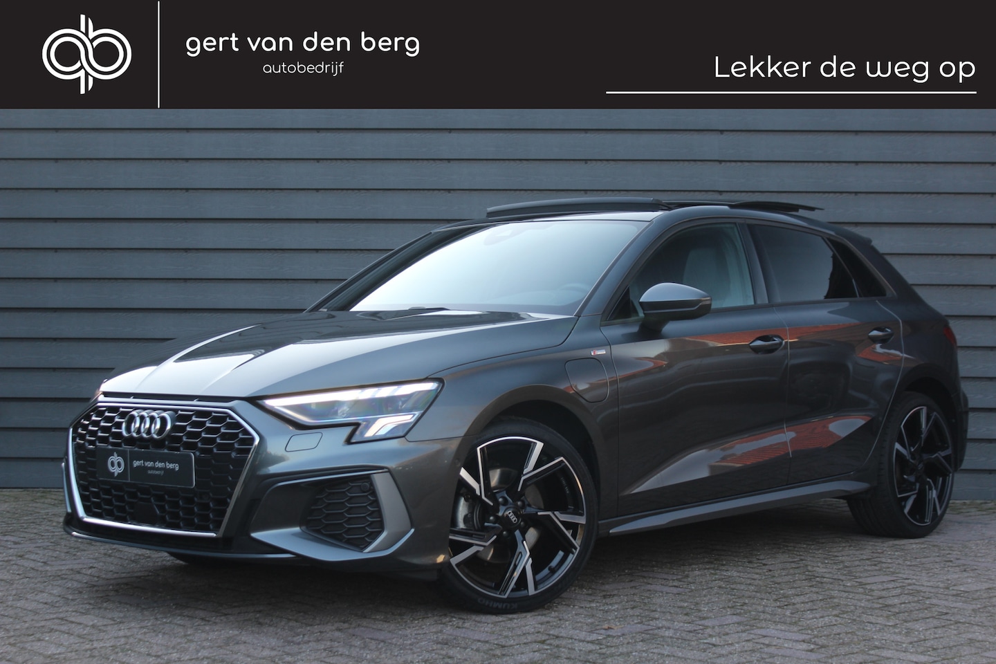 Audi A3 Sportback - 40 TFSI e S LINE - PANODAK - 19 INCH - S LINE INTERIEUR - FULL LED - - AutoWereld.nl