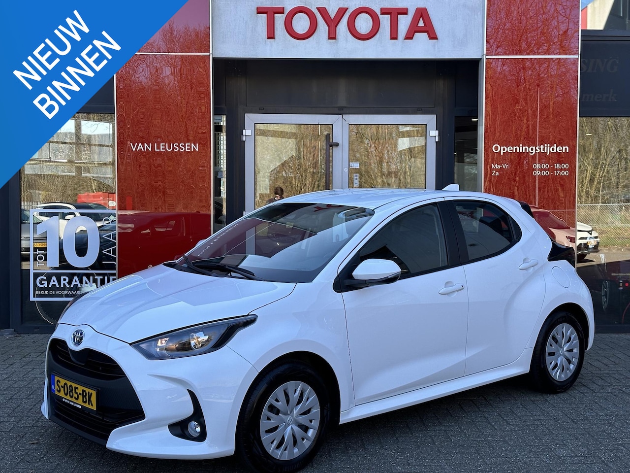 Toyota Yaris - 1.5 Hybrid Active APPLE/ ANDROID CLIMA CAMERA DAB+ AKOESTISCHE VOORRUIT - AutoWereld.nl