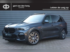 BMW X5 - xDrive45e High Executive - LUCHTVERING - PANODAK - TREKHAAK - INVIDUAL STOELEN