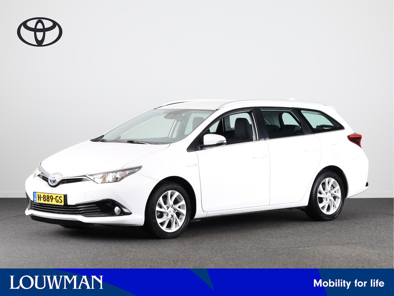 Toyota Auris Touring Sports - 1.8 Hybrid Dynamic Limited | Navigatie | Parkeercamera | Stoelverwarming | Cruise Control - AutoWereld.nl