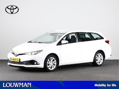 Toyota Auris Touring Sports - 1.8 Hybrid Dynamic Limited | Navigatie | Parkeercamera | Stoelverwarming | Cruise Control