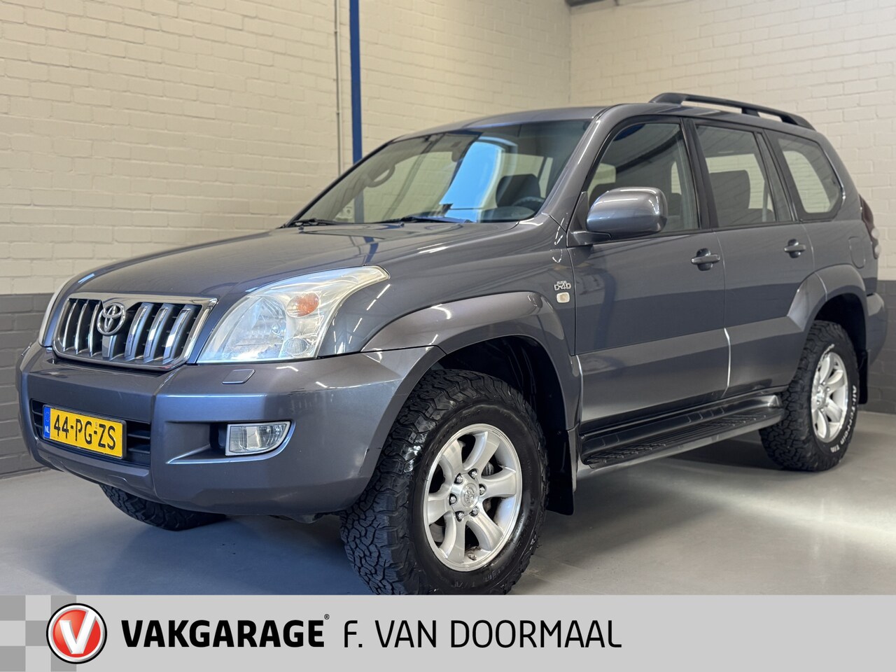 Toyota Land Cruiser - 3.0 D-4D VX Automaat 5pers. - AutoWereld.nl