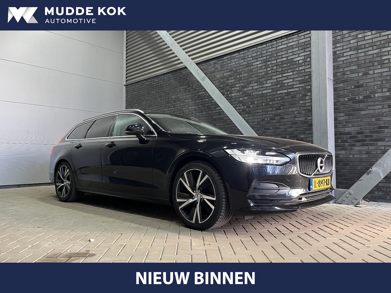 Volvo V90 - T4 Momentum | Leder | Trekhaak | Getint Glas | Stoelverwarming | ACC | 19 Inch - AutoWereld.nl