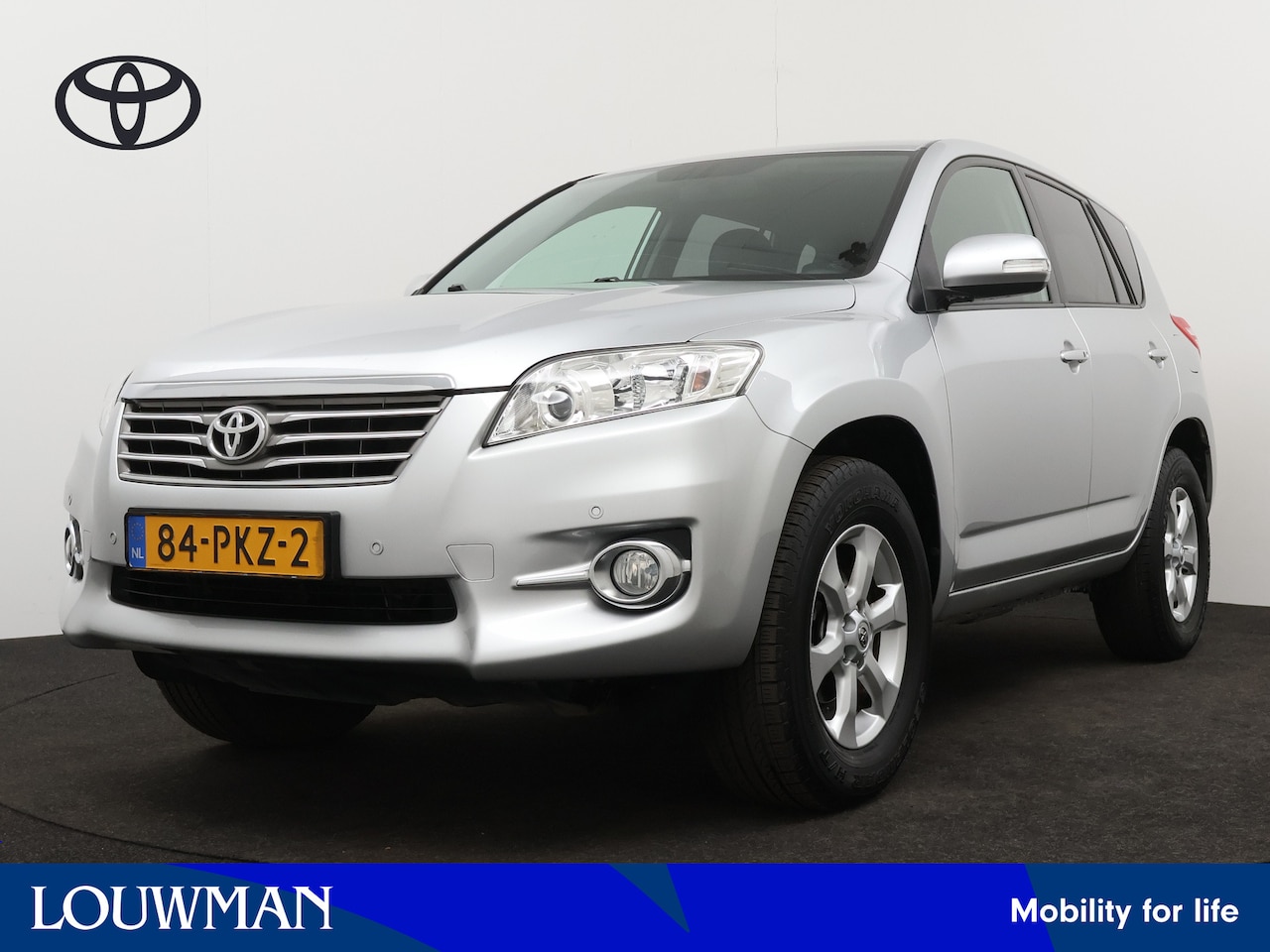 Toyota RAV4 - 2.0 VVTi Executive Business | Camera | Navigatie | Stoelverwarming | 17"LM velgen | Parkee - AutoWereld.nl