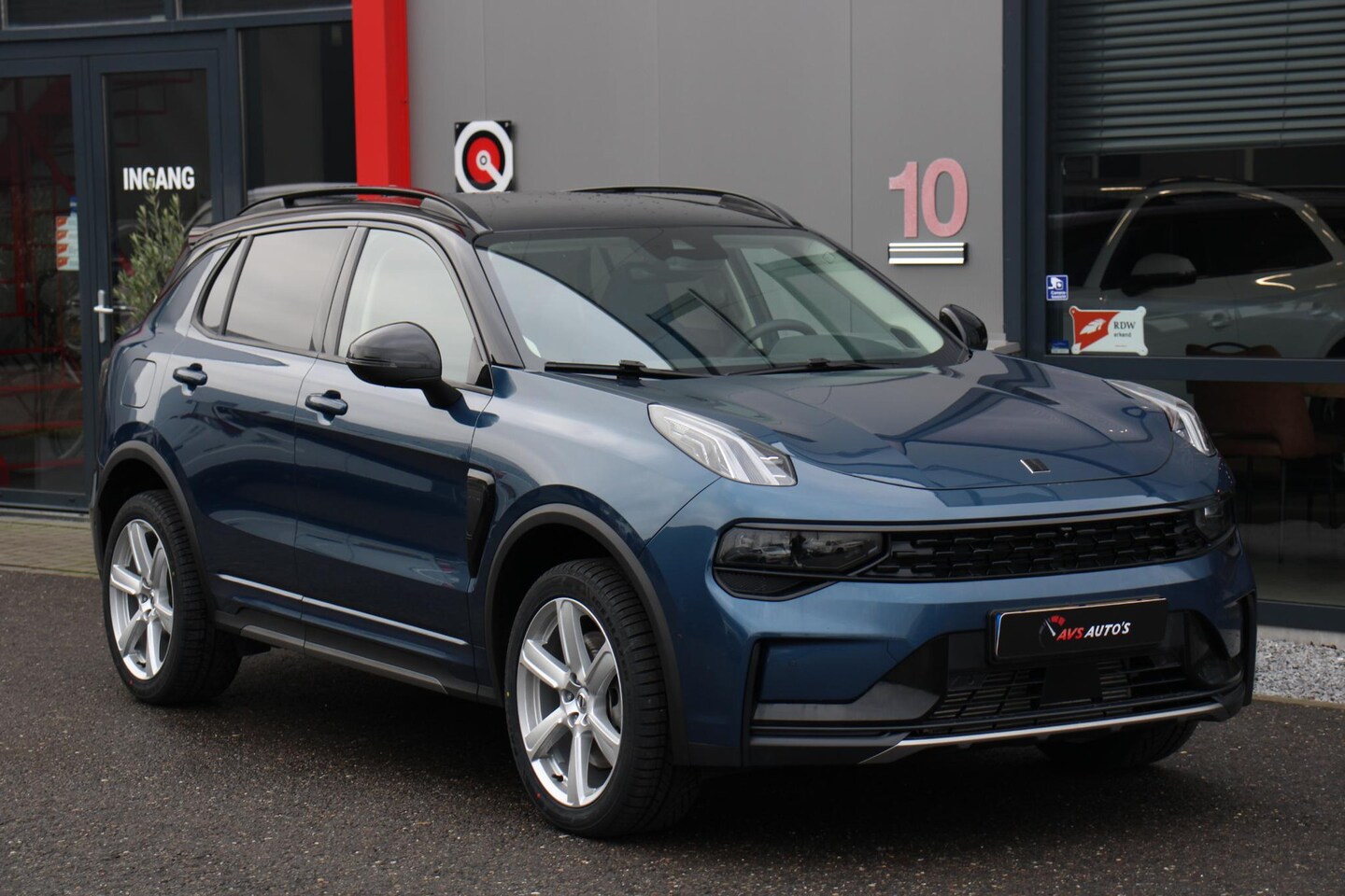 Lynk & Co 01 - 1.5 12DKM, 360, PANO, BLACK - AutoWereld.nl