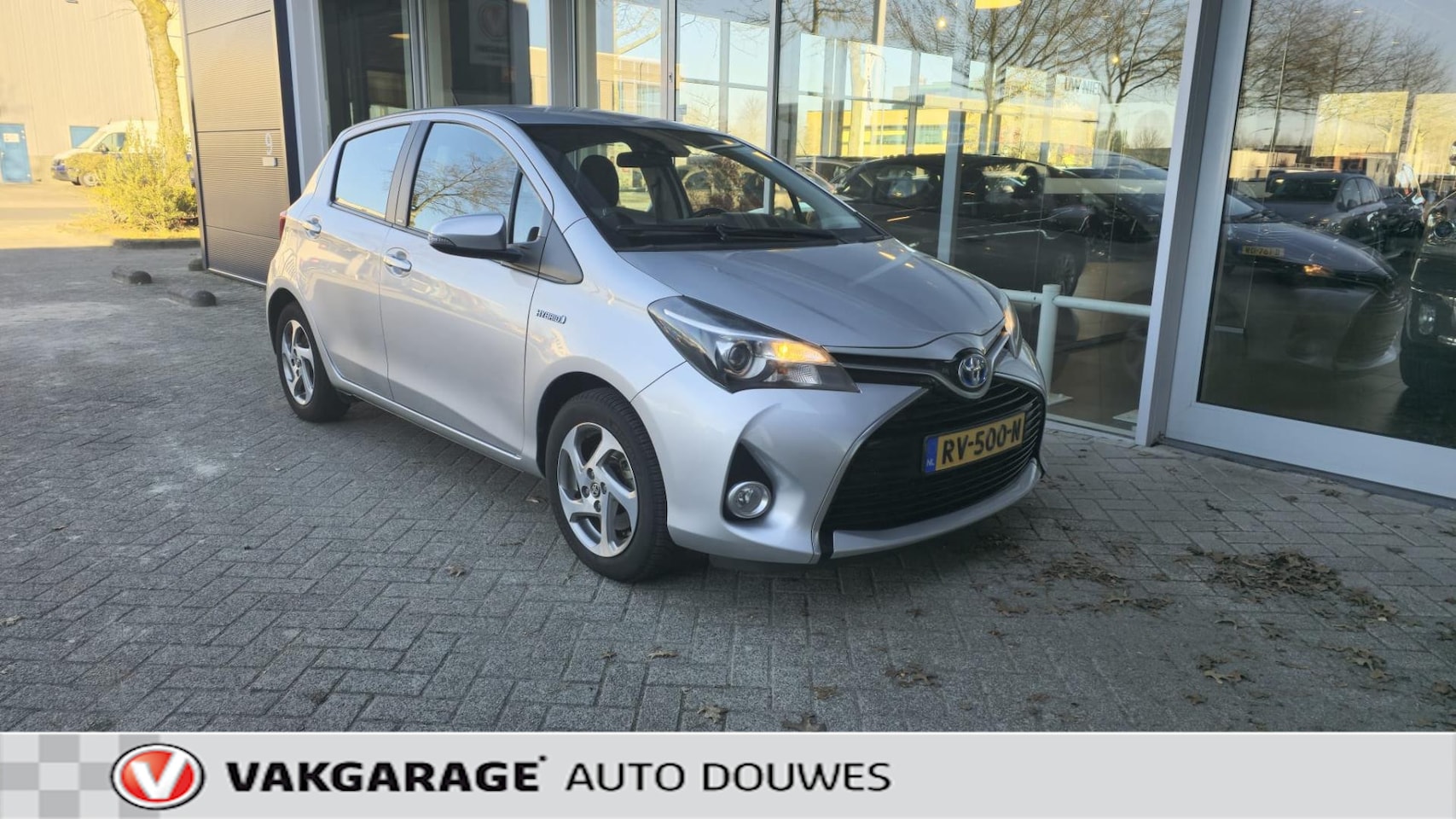 Toyota Yaris - 1.5 Hybrid Trend |Automaat | Dealeronderhouden | Cruise |Toyota Fietsendrager - AutoWereld.nl