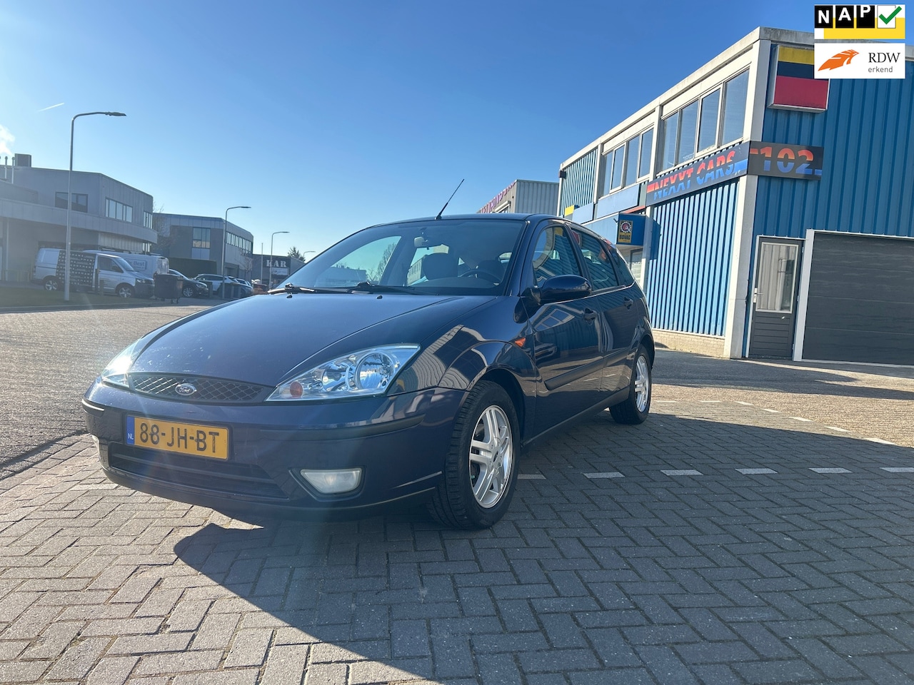 Ford Focus - 1.6-16V Trend NAP-Radio/CD/USB/Bluetooth speler-Airco-Trekhaak - AutoWereld.nl