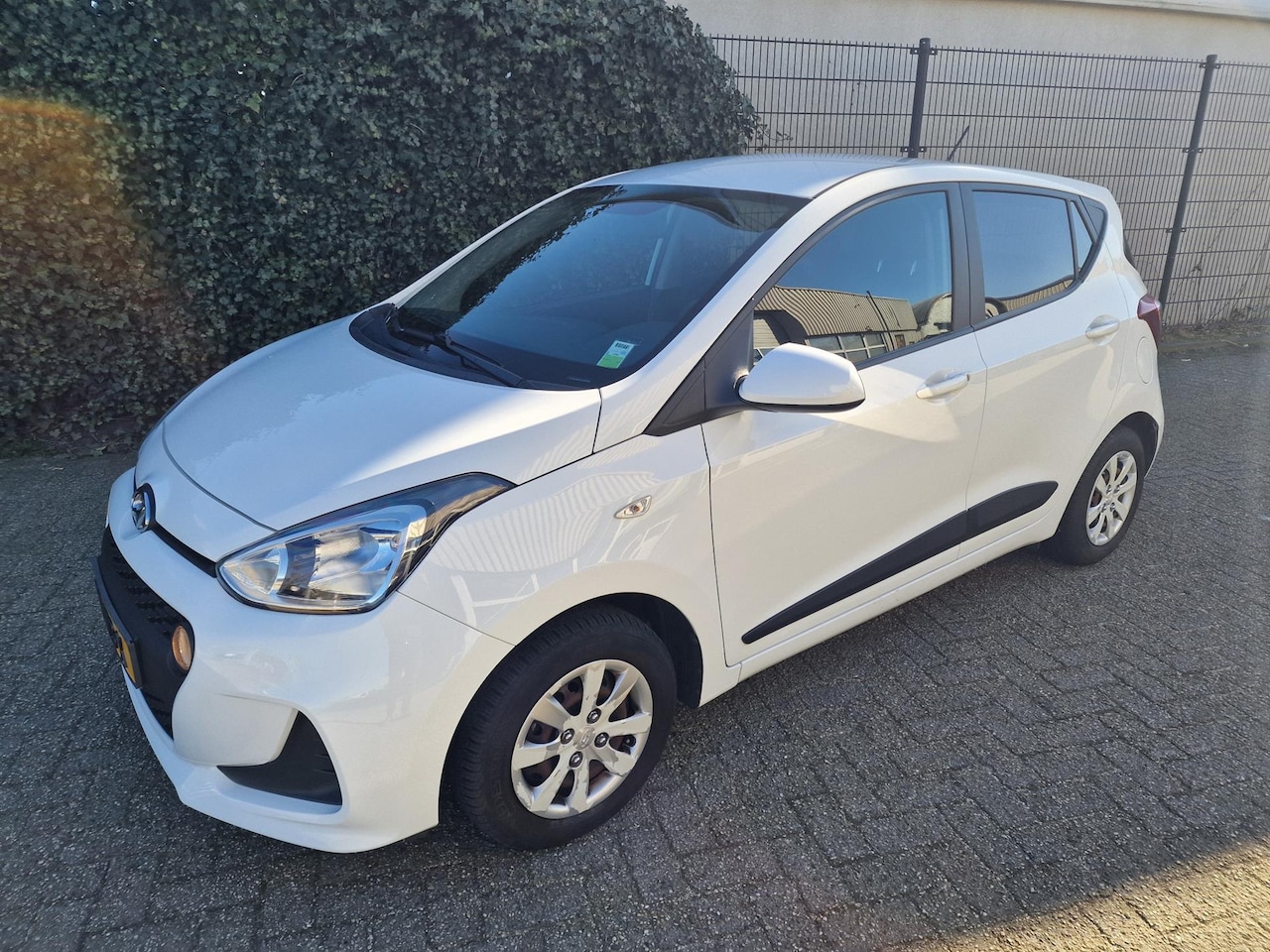 Hyundai i10 - 1.0i Comfort | Airco | Perfecte staat! - AutoWereld.nl