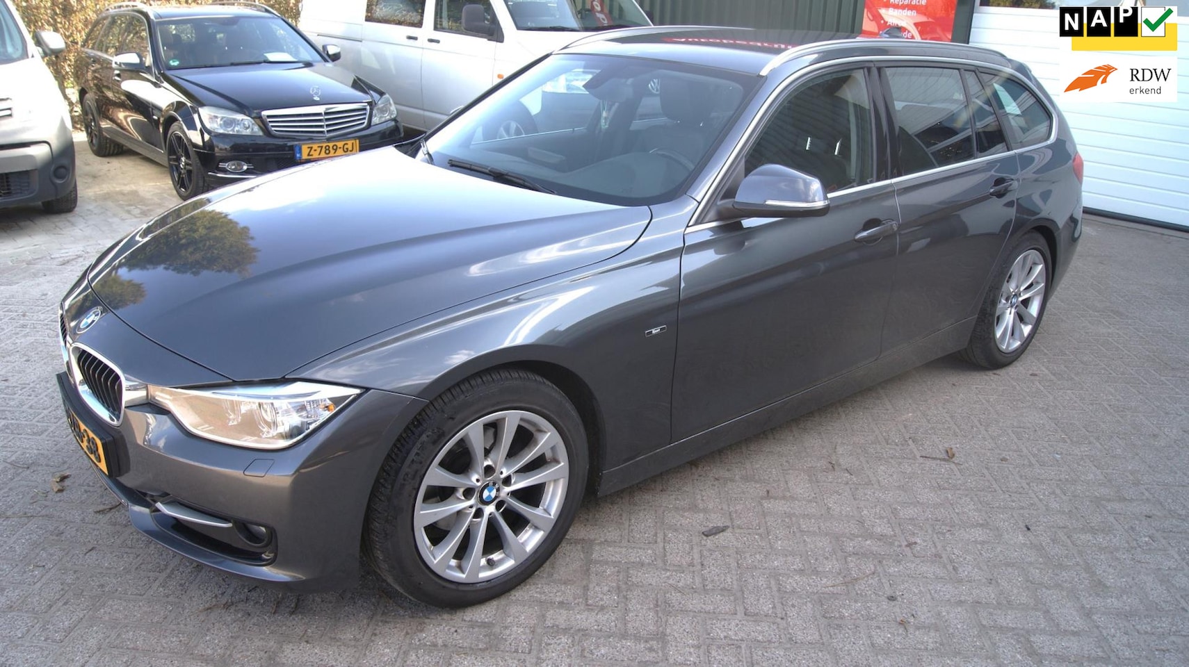 BMW 3-serie Touring - 320d EfficientDynamics Edition High Executive 320d EfficientDynamics Edition High Executive - AutoWereld.nl