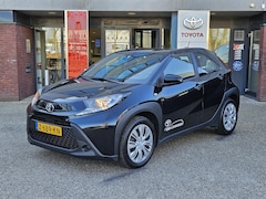 Toyota Aygo X - PLAY 5-DEURS NL-AUTO APPLE/ANDROID DAB+ AD-CRUISE AIRCO ACHTERUITRIJCAMERA