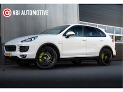 Porsche Cayenne - 3.0 S 420 pk E-Hybrid / NL-Auto/ Leder/ Stoel.Verw/ Luchtvering/ Xenon/ Park.Sens./ Climat