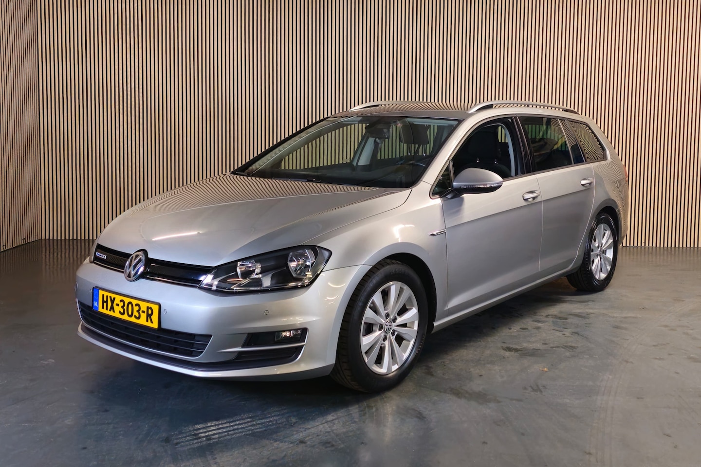 Volkswagen Golf Variant - 1.0 TSI Business Edition Connected - Navi - Cruisecontrol - Climate control - DAB - AutoWereld.nl